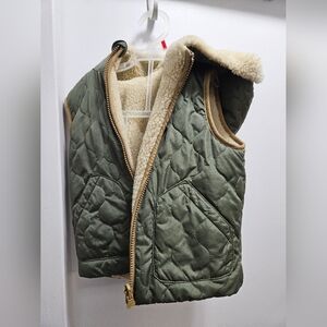 Boys GAP Quilted Green Vest with Hood